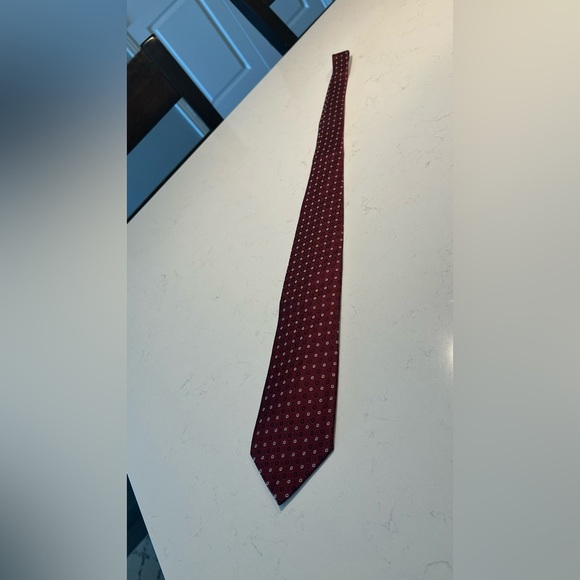 Burma Bibas Elegant Red Patterned Tie - Picture 1 of 7